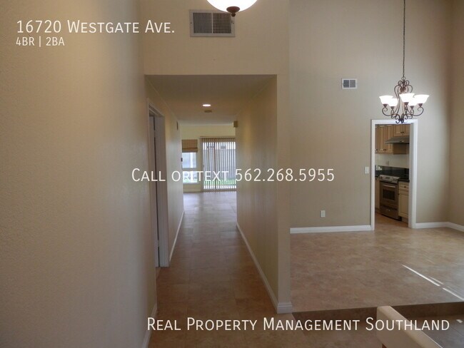 Building Photo - 4 Bedroom Home in Cerritos for rent!