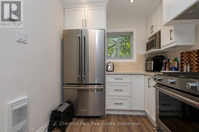 Photo du bâtiment - 774 Johnston Pk Ave
