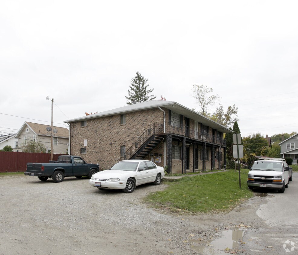 Primary Photo - 2888 Cleveland Ave