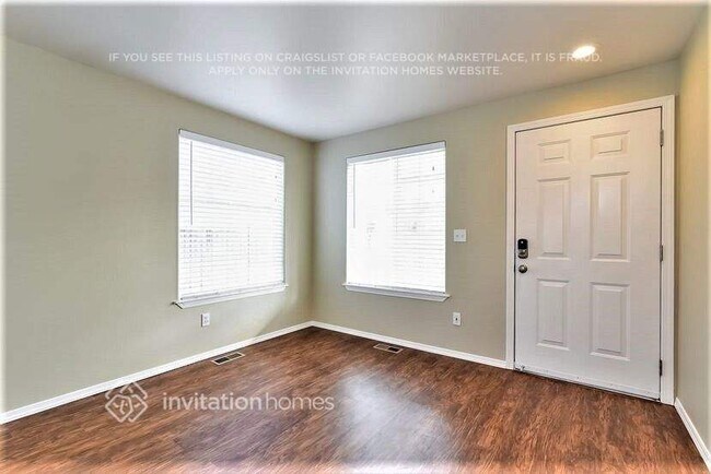 Building Photo - 19412 Valley View Dr