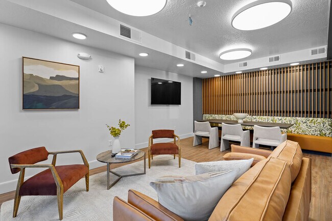 Sala club 2 - Lotus Riverwalk