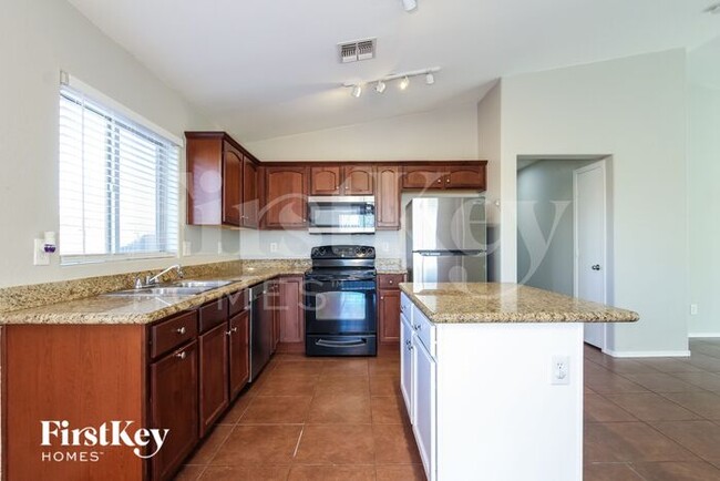 Building Photo - 3514 S 186th Ln