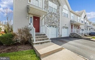 Building Photo - 32 Edith Dr