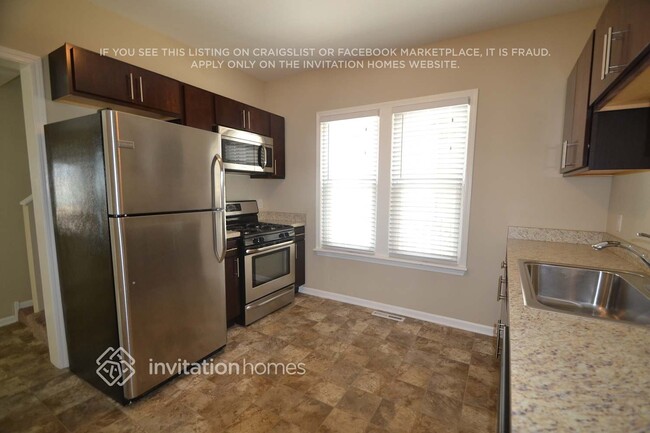 Foto del edificio - 4046 N McVicker Ave