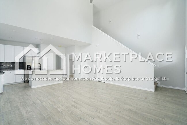 Foto del edificio - 16987 Balmoral St