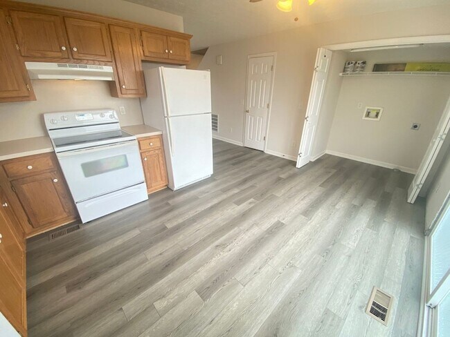 Foto del edificio - 706 Vincent-Cason Ave
