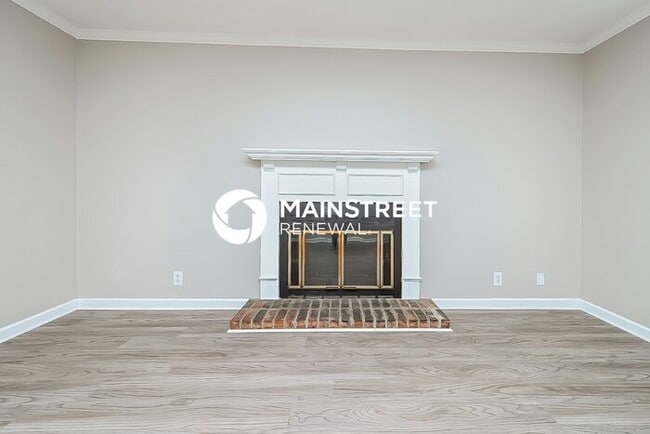 Building Photo - 3 Bedroom Pet-Friendly Home in Nashville, TN with Main Street Renewal