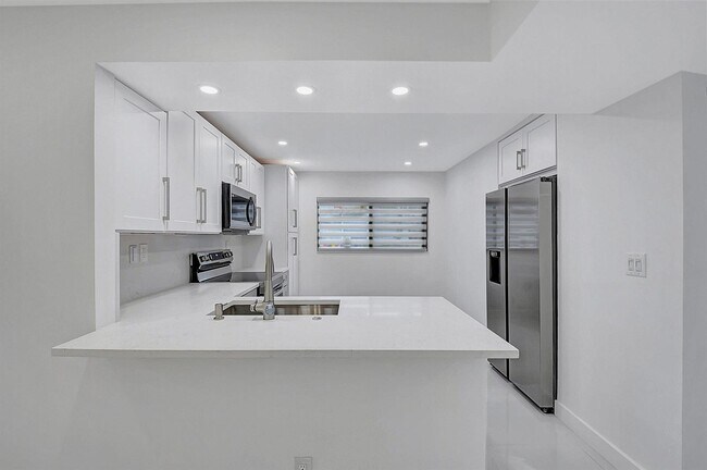 Foto del edificio - 5550 Witney Dr