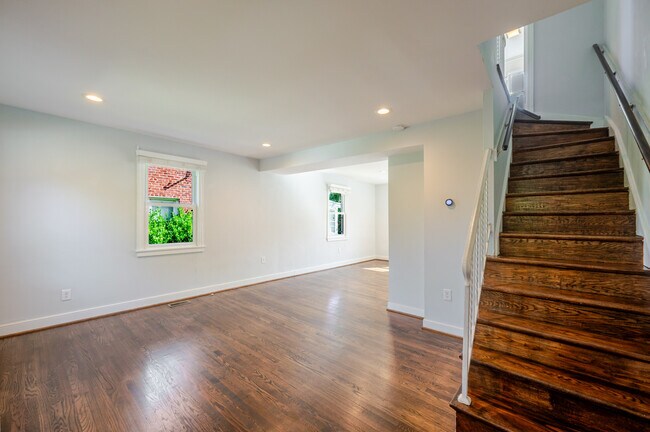 Building Photo - 4963 8th St NE