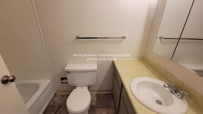Foto del edificio - 451-32 1/8 32 1/8 Rd