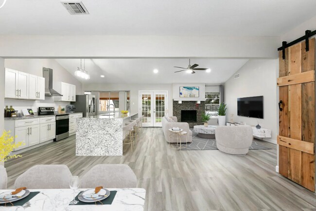 Foto del edificio - 11818 Gravetree St