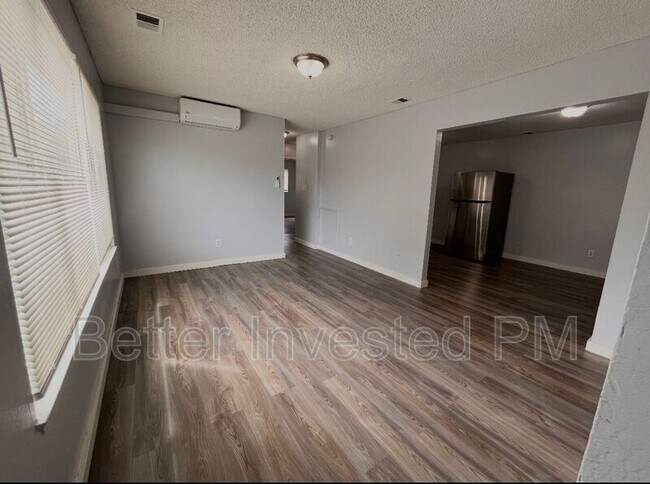 Building Photo - 304 Cooper Ln