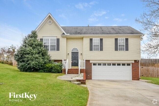 Building Photo - 7921 Woodpark Dr