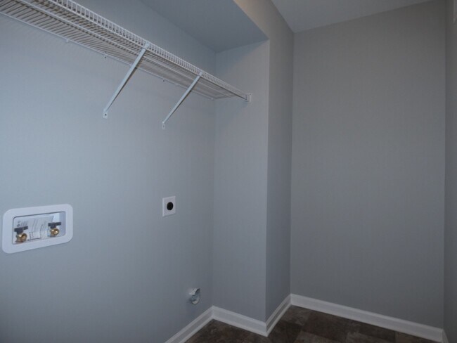 Building Photo - One Story 3 Bedroom 2 Bath Brand New