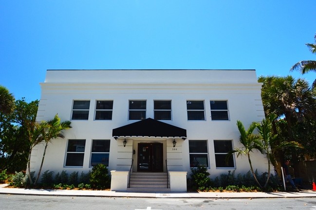 Foto del edificio - Palm Beach Ocean View Apartments