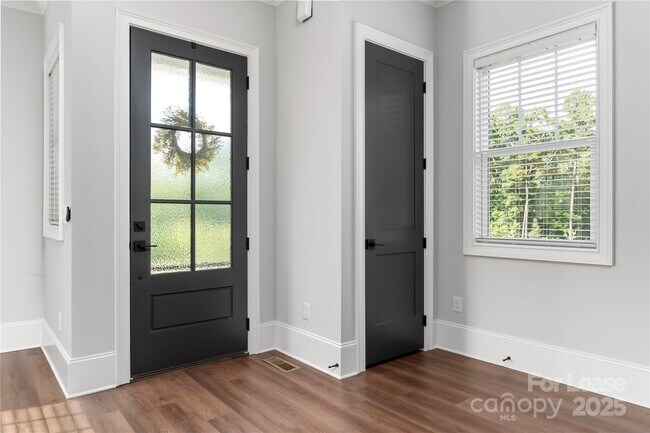 Foto del edificio - 805 Naples Dr