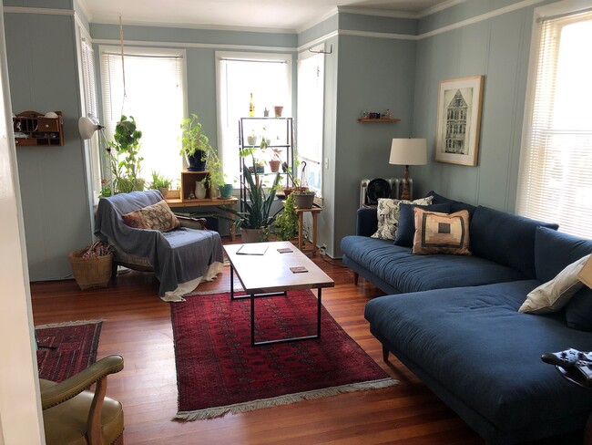 Living Room - 366 Wickenden St