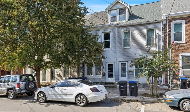 Photo - 108 Maple St Townhome