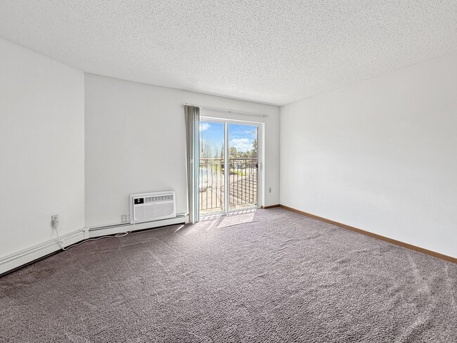 Foto del edificio - Crown Ridge Apartments