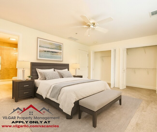 Foto del edificio - Updated and well-maintained, this 2-bedroo...
