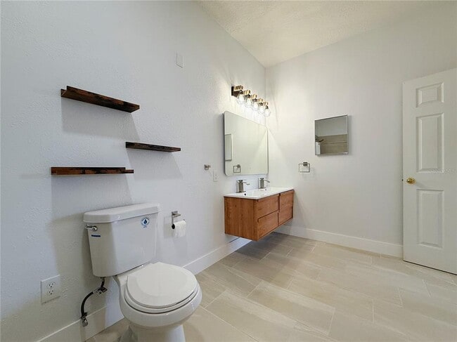 Foto del edificio - 194 Sand Ridge Dr