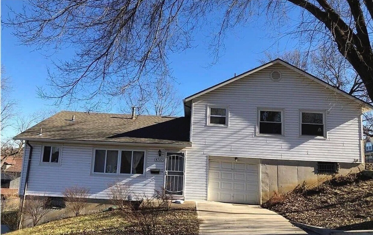 Primary Photo - COMING SOON! - Cozy 2-Bedroom Duplex in Bl...
