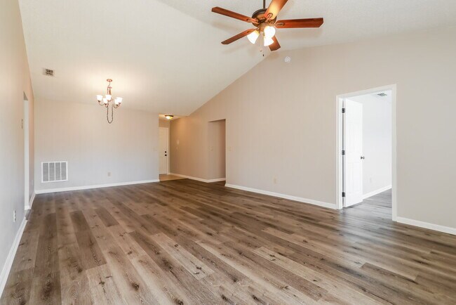 Foto del edificio - 3257 Fox Squirrel Dr