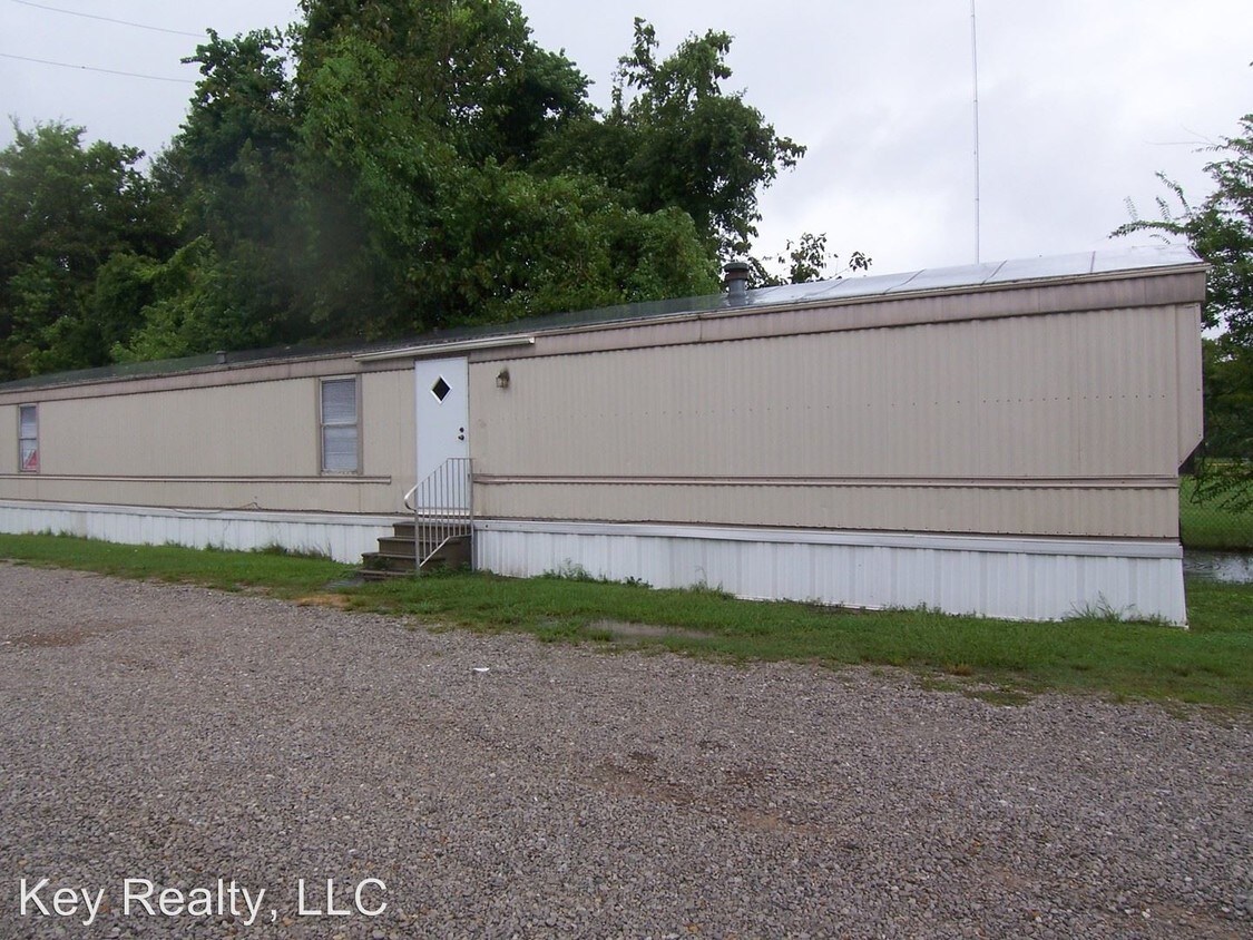 Primary Photo - 1630 England Dr