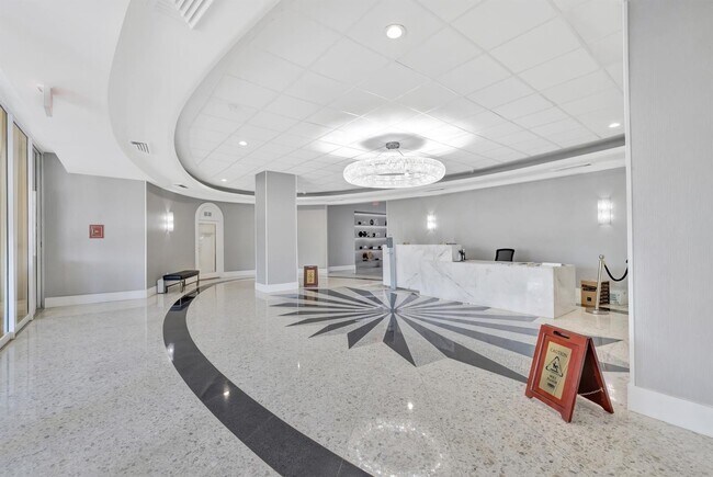 Foto del edificio - 3140 S Ocean Dr