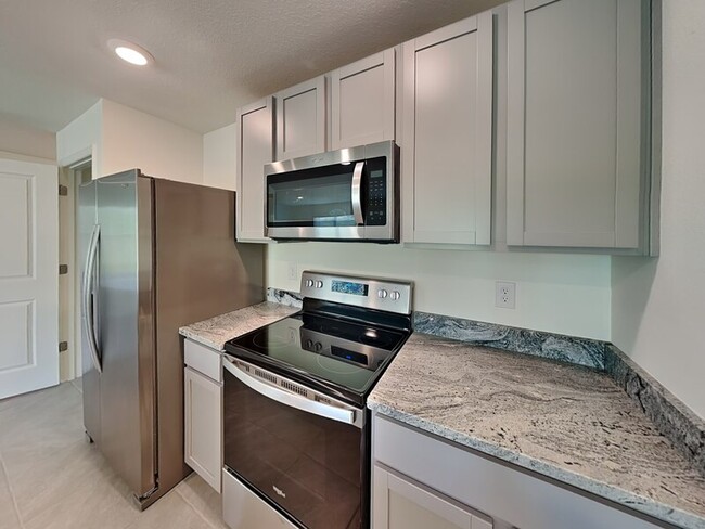 Building Photo - 246 W Twisted Oaks Dr
