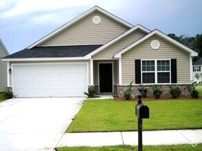 Building Photo - 37 Amber Dr
