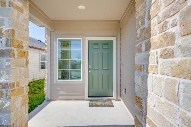 Foto del edificio - 216 Skipping Stone Ln