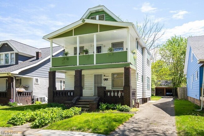 Building Photo - 3003 E 63rd St