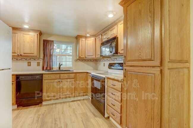 Building Photo - 14168 E Radcliff Cir