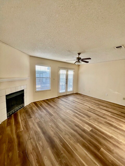 Foto del edificio - 600 Bagby Ave