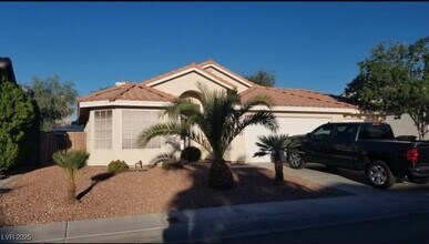 Building Photo - 5027 Vista Del Rio Way