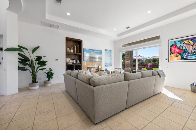 Building Photo - 81725 Tiburon Dr