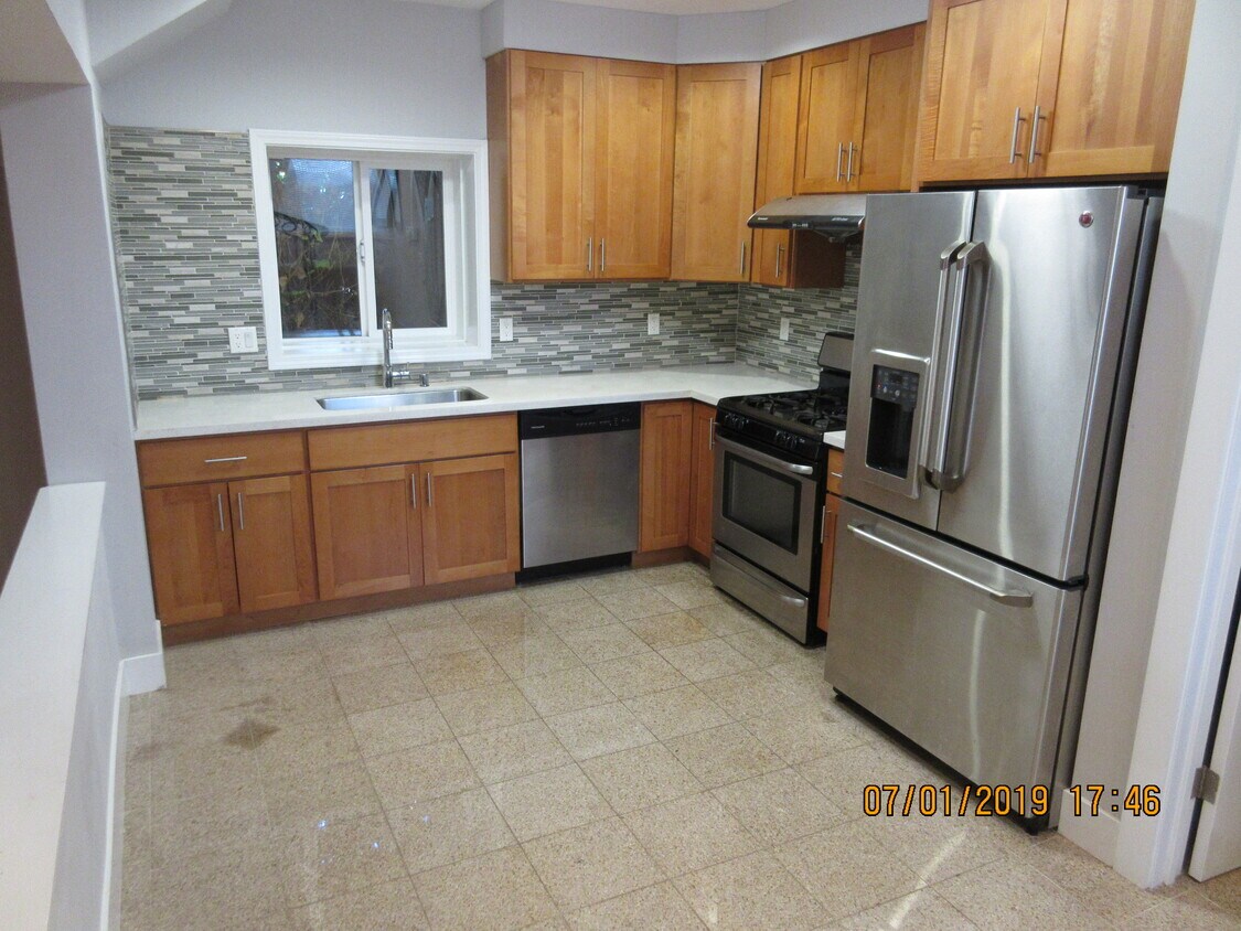 Primary Photo - 2 Brumiss Terrace