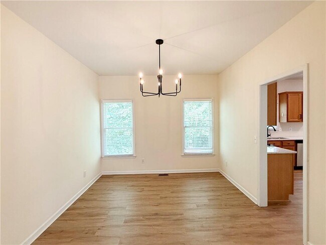 Foto del edificio - 350 Laurel Glen Crossing