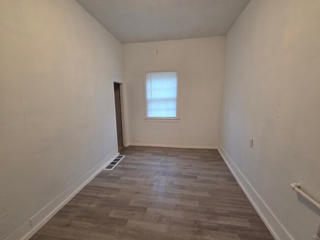 Foto del edificio - 232 Oakley Pl NE