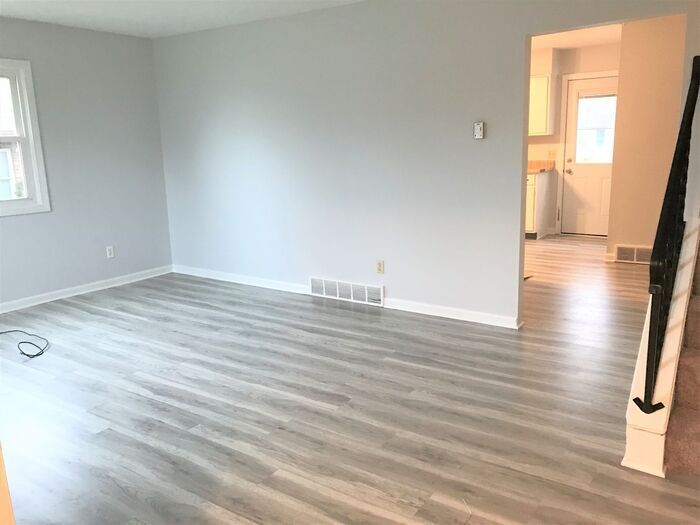 Foto principal - 316 Schneider St SE