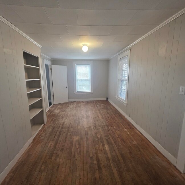 Building Photo - 36 Prospect St