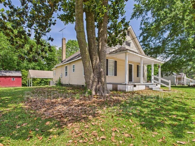 Building Photo - 1211 Miles Ave