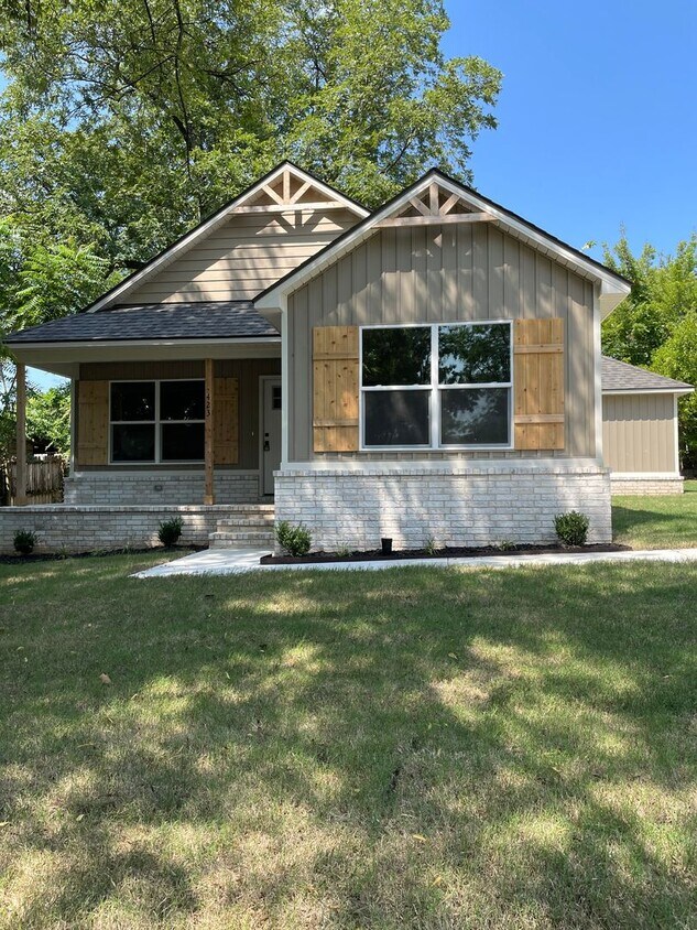 Primary Photo - Three Bed/Two Bath Home---Ask about the mo...
