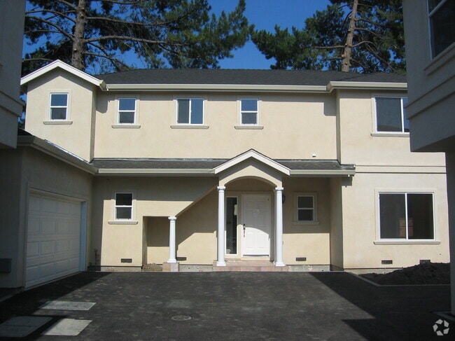Building Photo - 400 Cypress Ave
