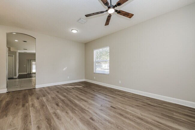 Foto del edificio - 1602 Cason Wood Ct