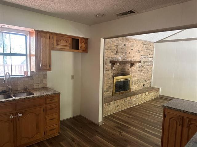 Foto del edificio - 3525 Sunnyview Ln