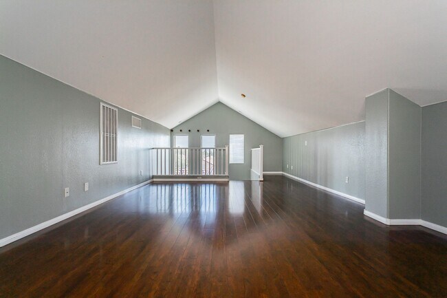 Building Photo - 4 Bedroom located in Southern Highlands!