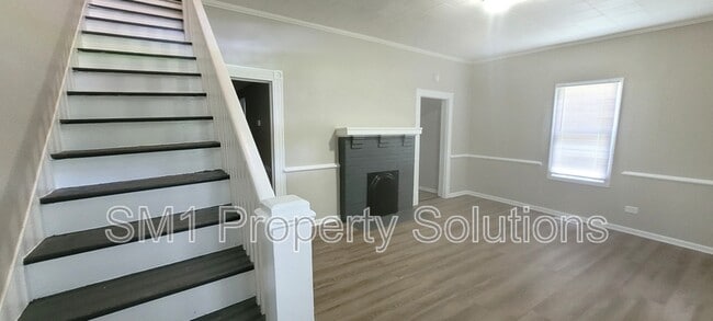Building Photo - 1306 Pearson St