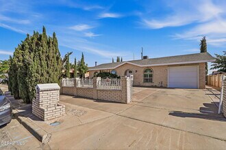 Building Photo - 10713 Eagle Pass Ln